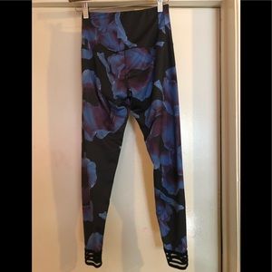 Onzie Pants - Onzie highrise legging Onzie Pants - Onzie highrise legging